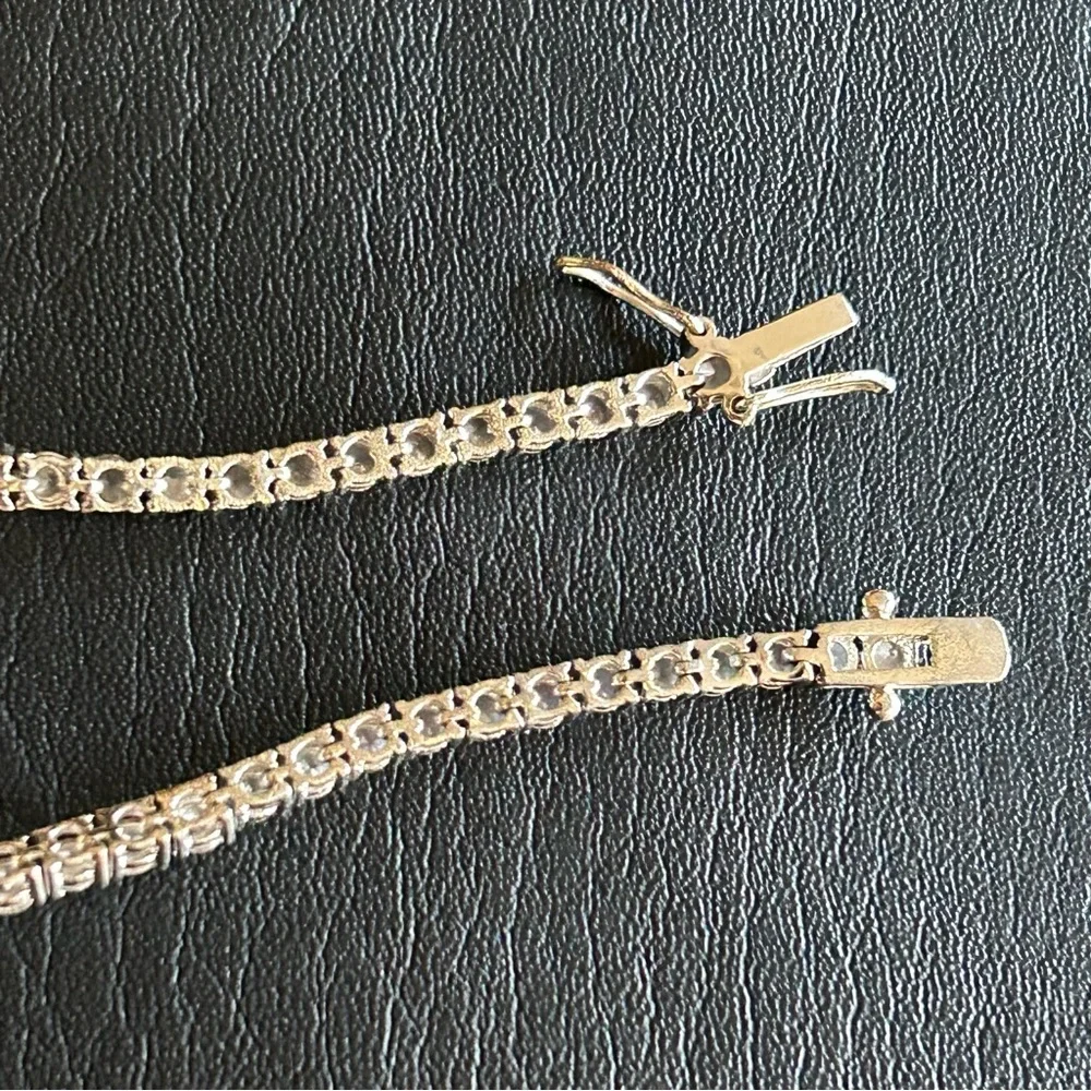Moissanite Tennis Bracelet Brand New VVS1 Silver 8 Inch 3mm